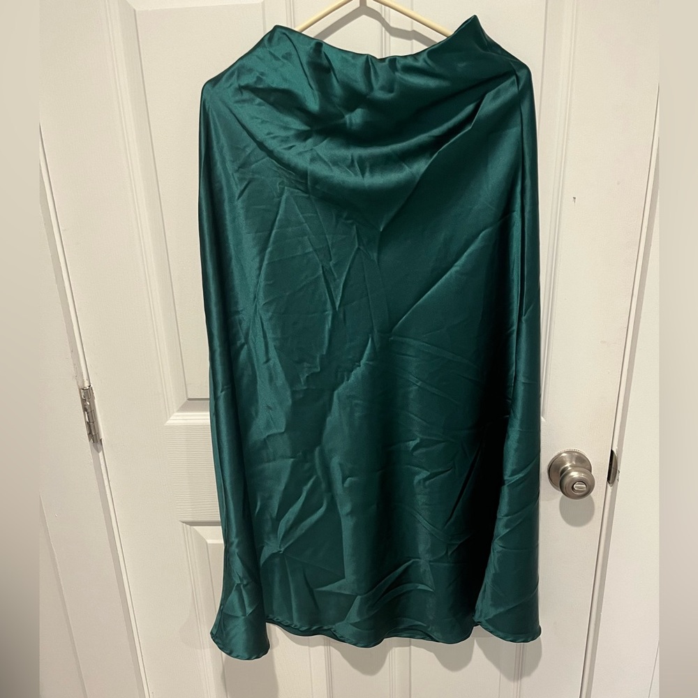 Amazon Basics Satin Slip